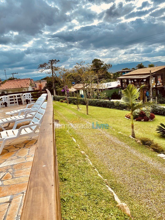 Casa para aluguel de temporada em Imbituba (Praia do Rosa)