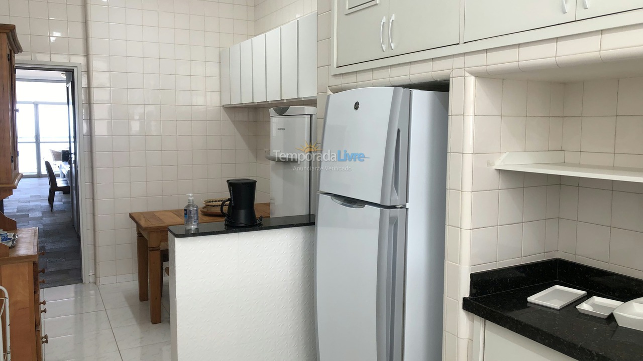 Apartment for vacation rental in Guarujá (Pitangueiras)