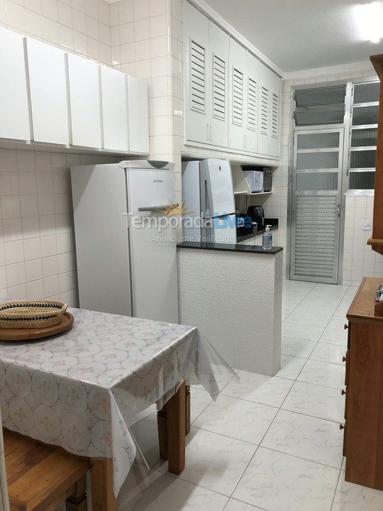 Apartment for vacation rental in Guarujá (Pitangueiras)