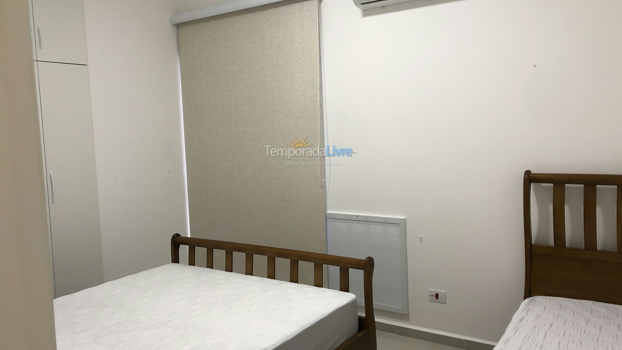 Apartment for vacation rental in Guarujá (Pitangueiras)