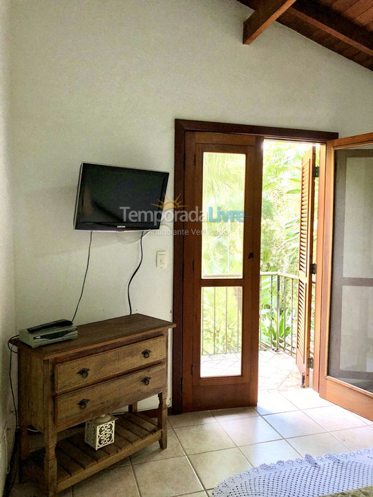 Casa para aluguel de temporada em Ilhabela (água Branca)