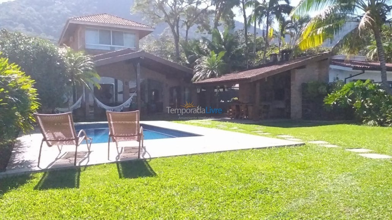 Casa para aluguel de temporada em Ubatuba (Praia do Lázaro)
