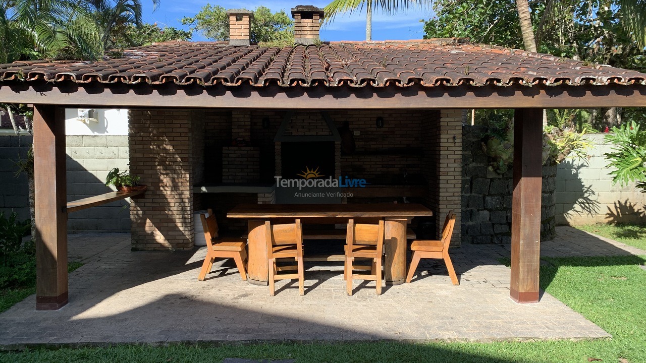Casa para aluguel de temporada em Ubatuba (Praia do Lázaro)