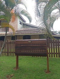 Lixeira  externa da casa 