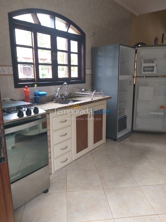 House for vacation rental in Caraguatatuba (Praia da Mococa)