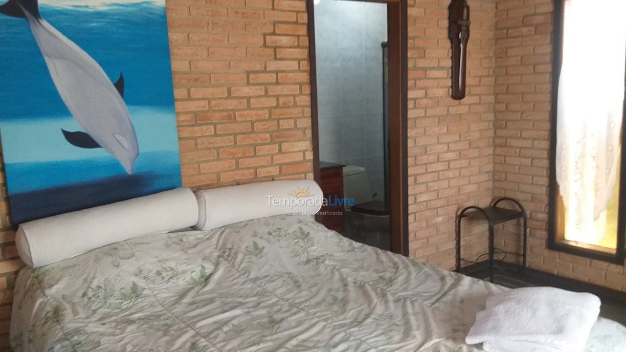 Casa para aluguel de temporada em Ibiúna (Condomínio Colinas de Ibiúna)