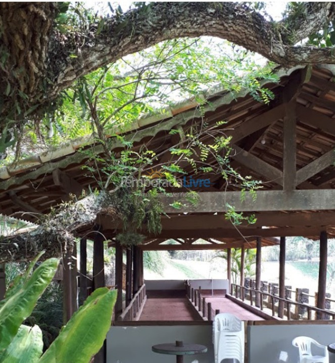 Casa para aluguel de temporada em Ibiúna (Condomínio Colinas de Ibiúna)