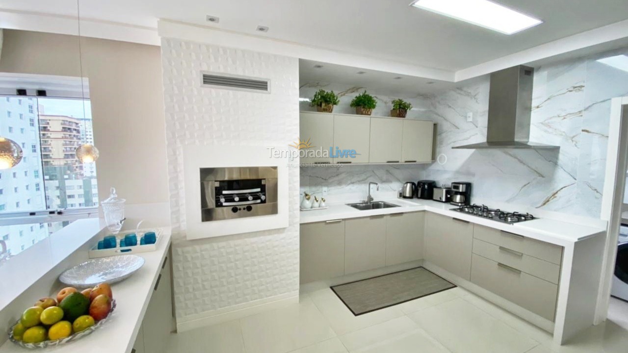 Apartamento para alquiler de vacaciones em Balneário Camboriú (Praia Central)