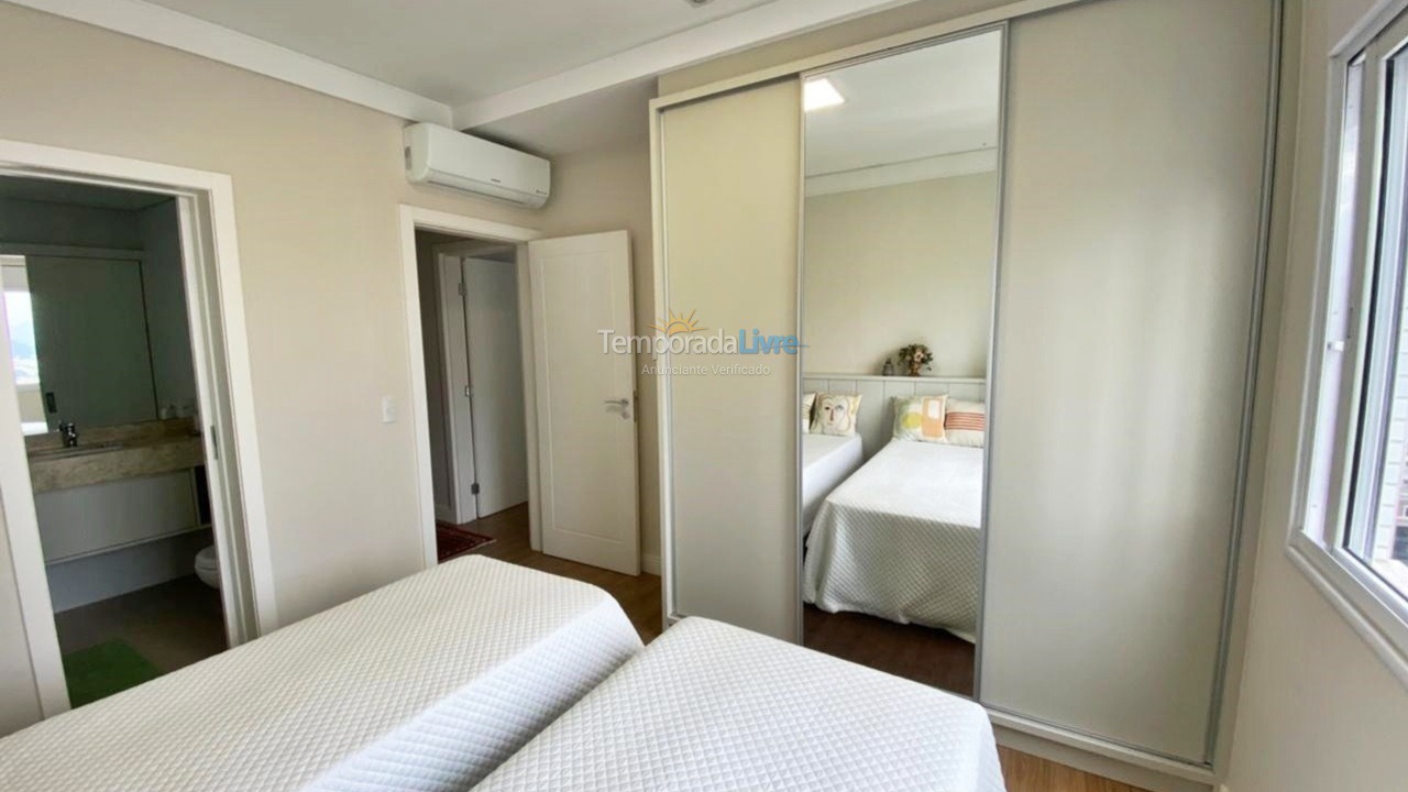 Apartamento para alquiler de vacaciones em Balneário Camboriú (Praia Central)