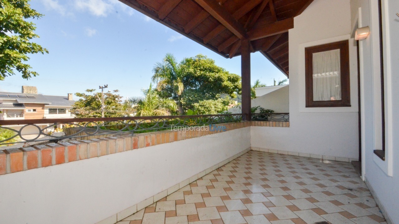 House for vacation rental in Florianopolis (Jurerê Internacional)