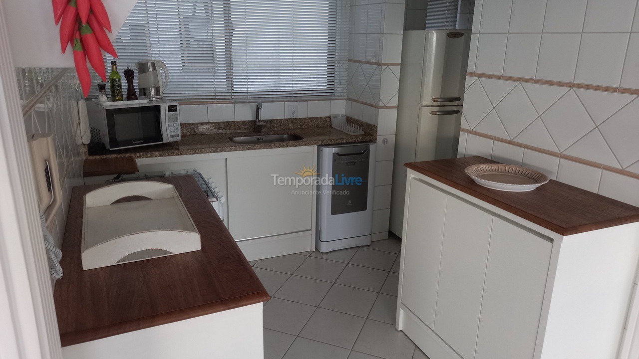 Apartamento para aluguel de temporada em Bombinhas (Praia de Bombas)