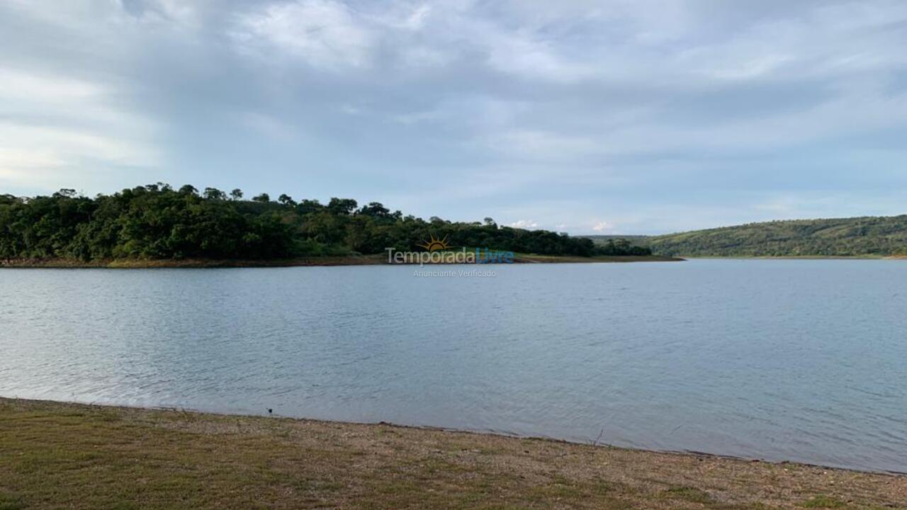 Casa para aluguel de temporada em Alexânia (Condomínio Parque do Corumbá)