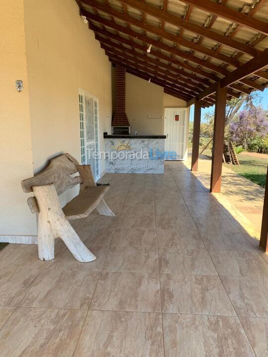 Casa para aluguel de temporada em Alexânia (Condomínio Parque do Corumbá)