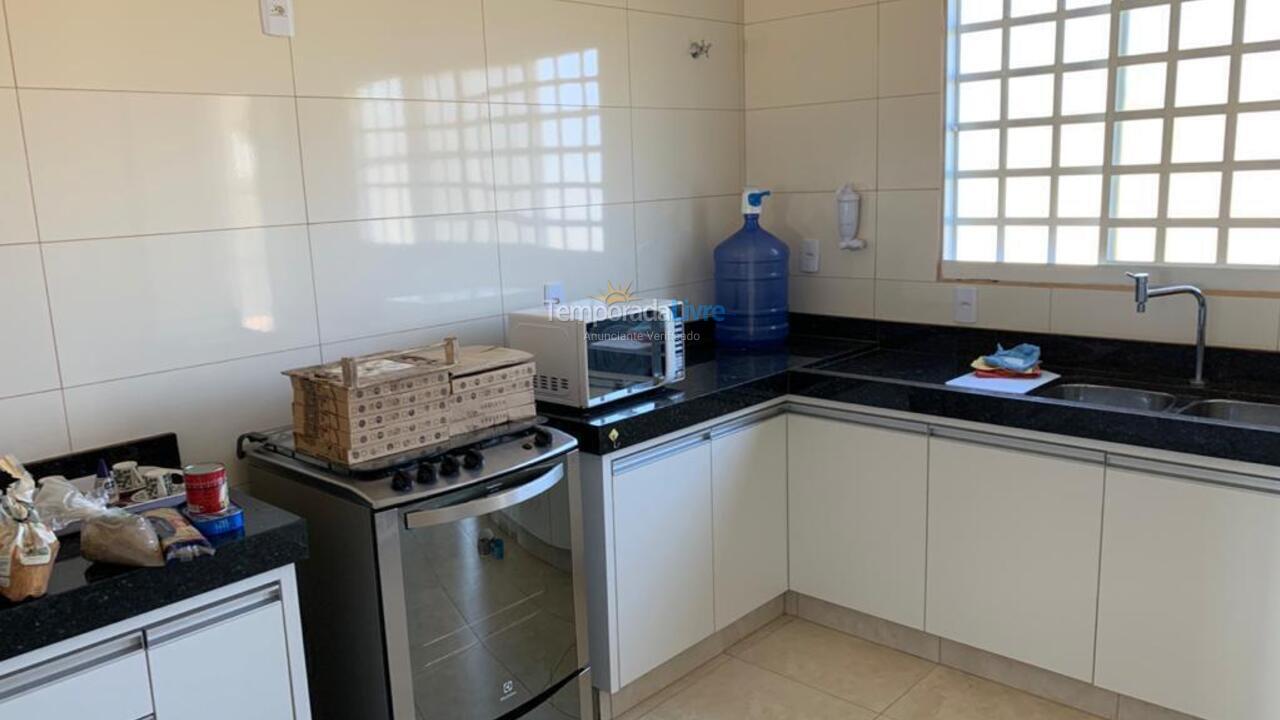 Casa para aluguel de temporada em Alexânia (Condomínio Parque do Corumbá)