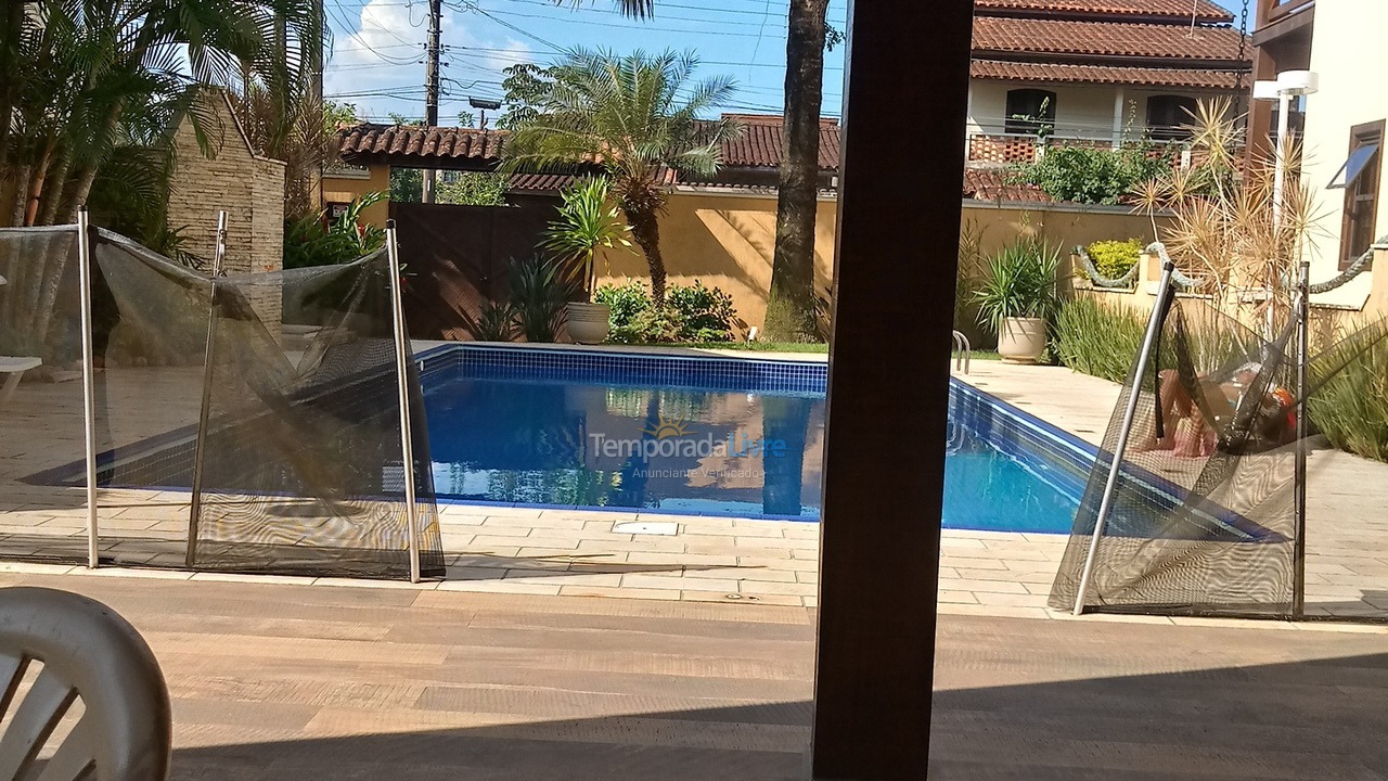 House for vacation rental in Caraguatatuba (Praia Capricórnio)