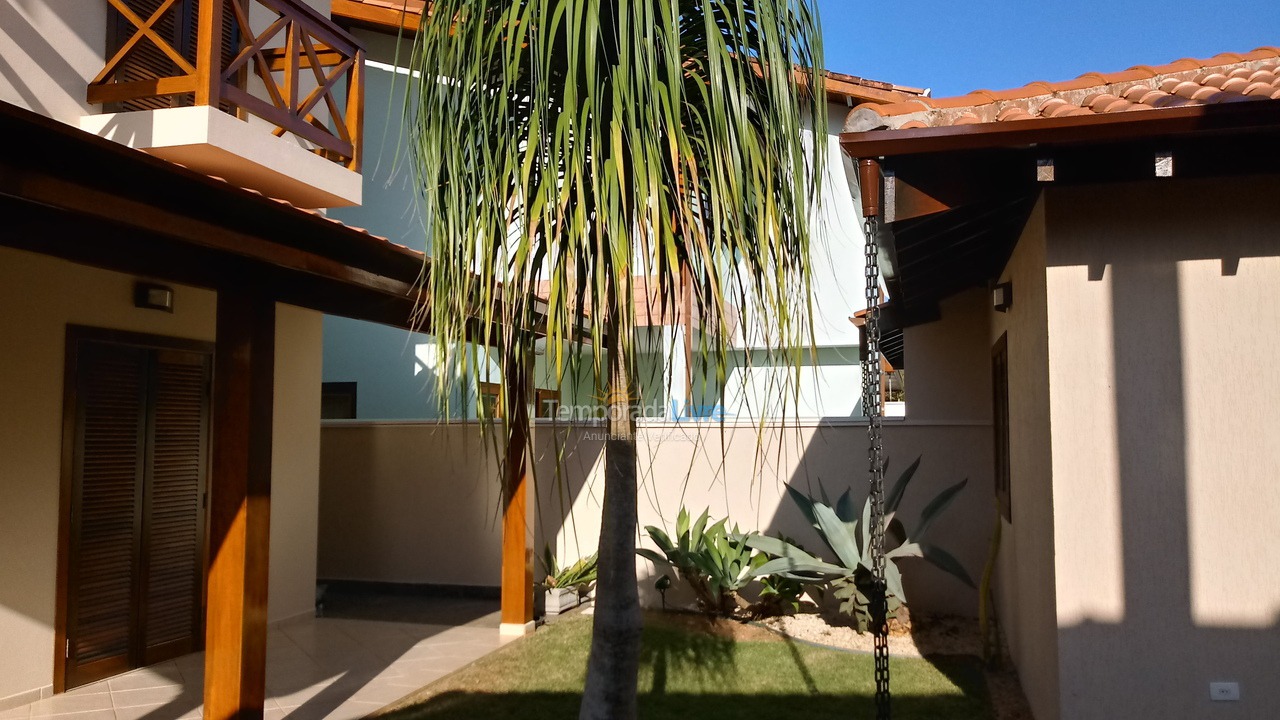 House for vacation rental in Caraguatatuba (Praia Capricórnio)