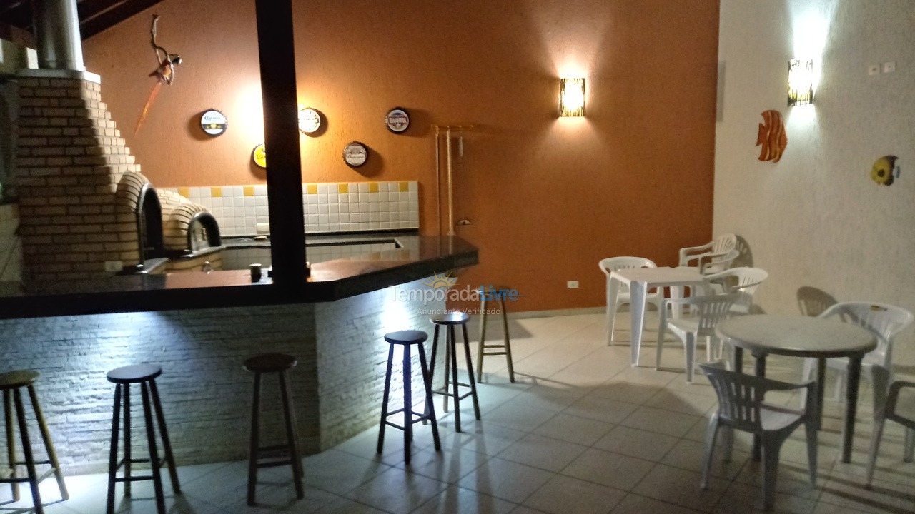 House for vacation rental in Caraguatatuba (Praia Capricórnio)