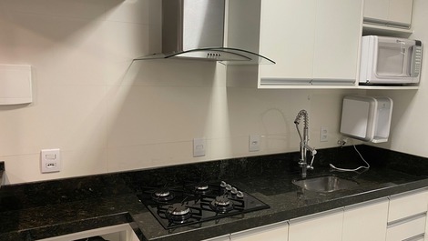 1 BEDROOM-GARAGE - EXCELLENT LOCATION-WI-FI - SPLIT = UP TO 4 PEOPLE