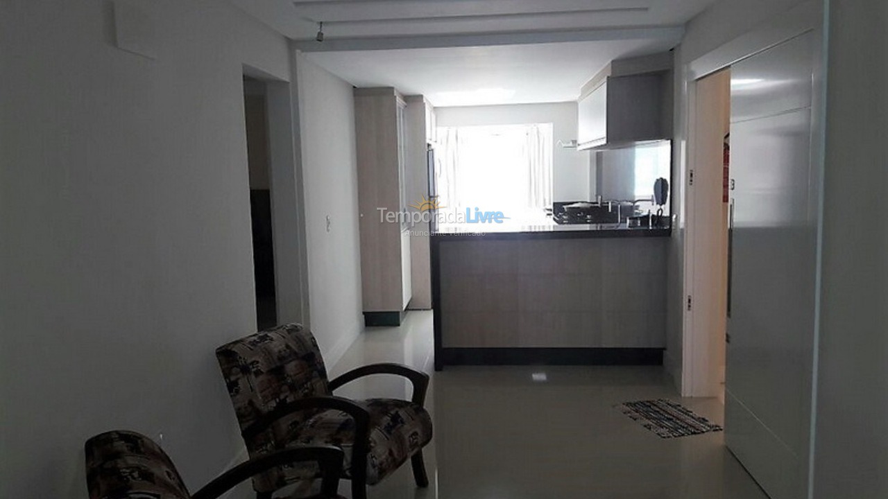 Apartamento para aluguel de temporada em Itapema (Centro)