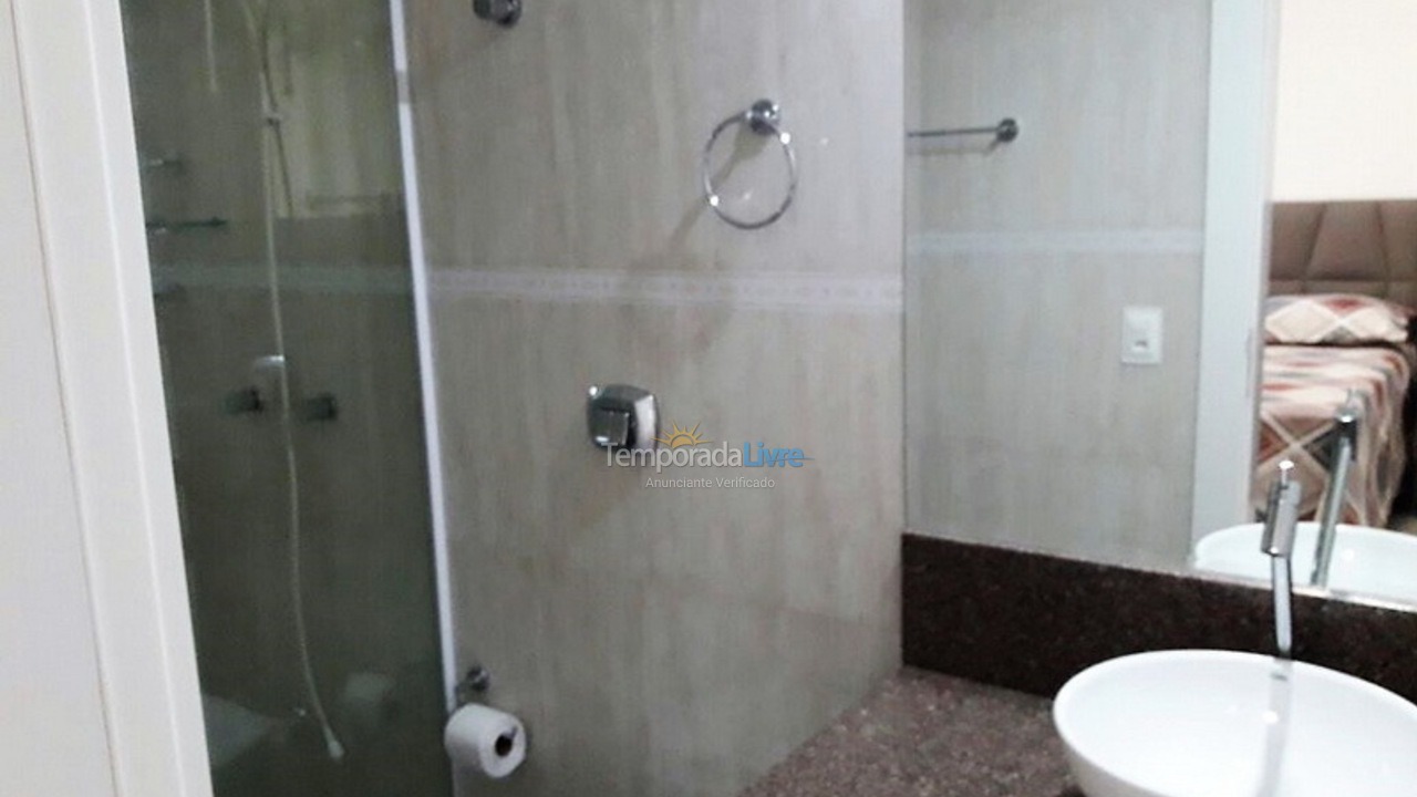 Apartamento para aluguel de temporada em Itapema (Centro)