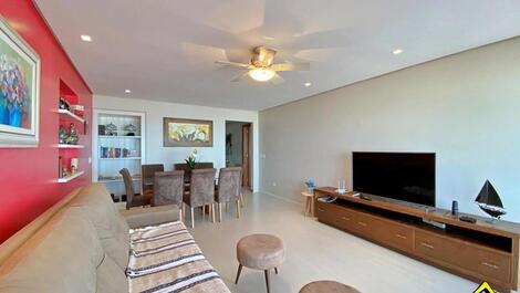 Apartamento 4 Dormitorios. - Distrito de Prainha