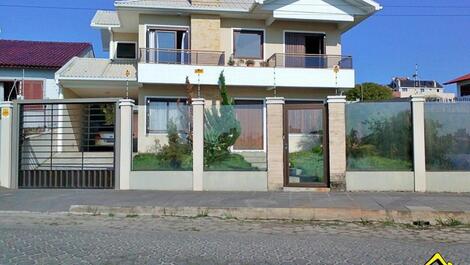 House 3 Sleeps - Bairro Centro