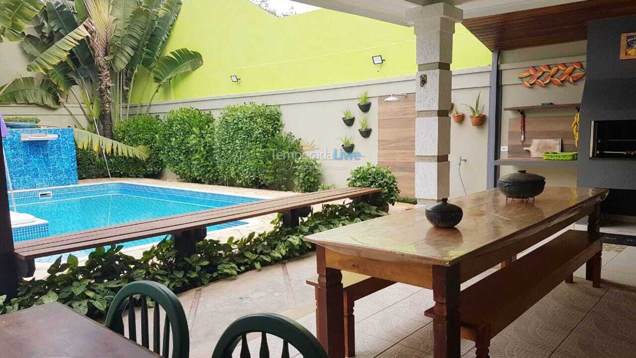 Casa para aluguel de temporada em Ubatuba (Praia do Lázaro)