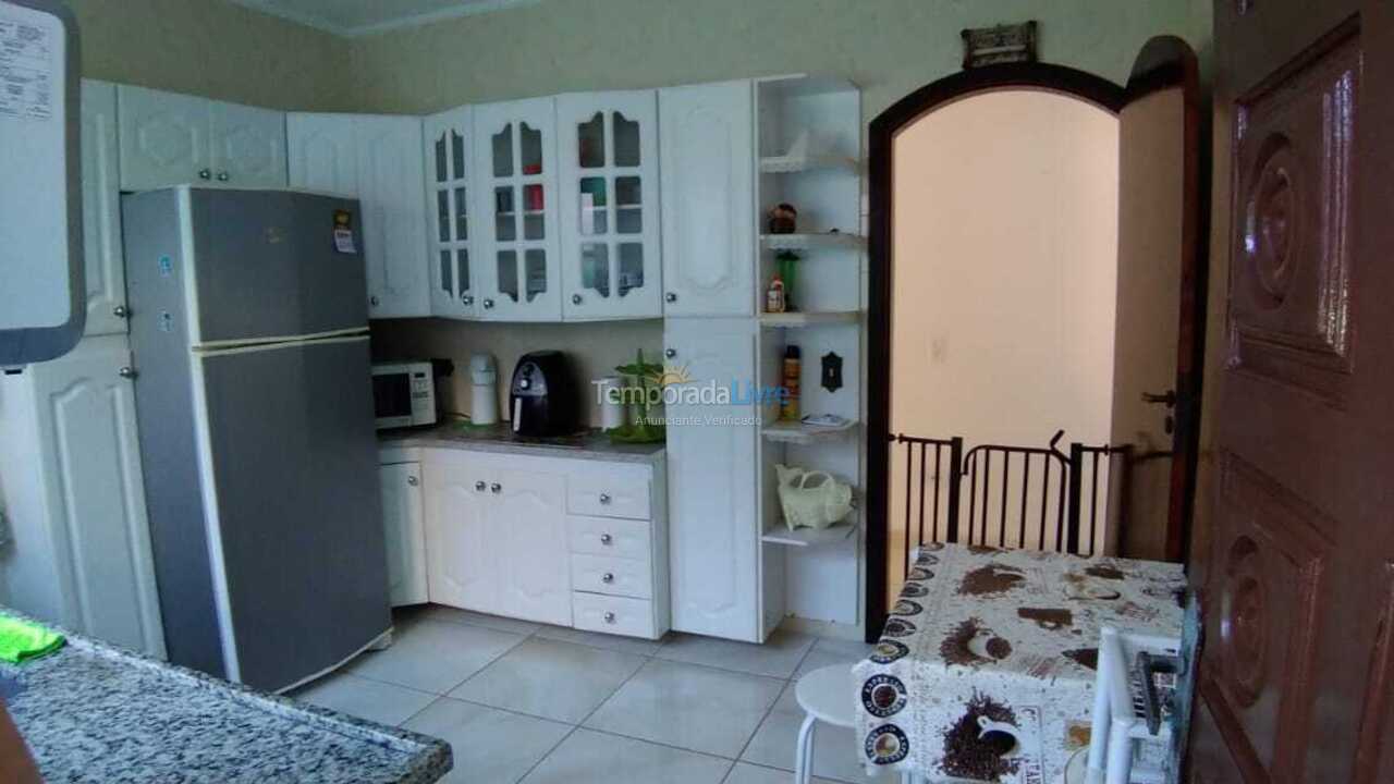 Casa para aluguel de temporada em Itanhaém (Jd Grandesp Itanhaém)