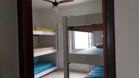 "Casa inteira em Itanhaém, 4 quartos e garagem"