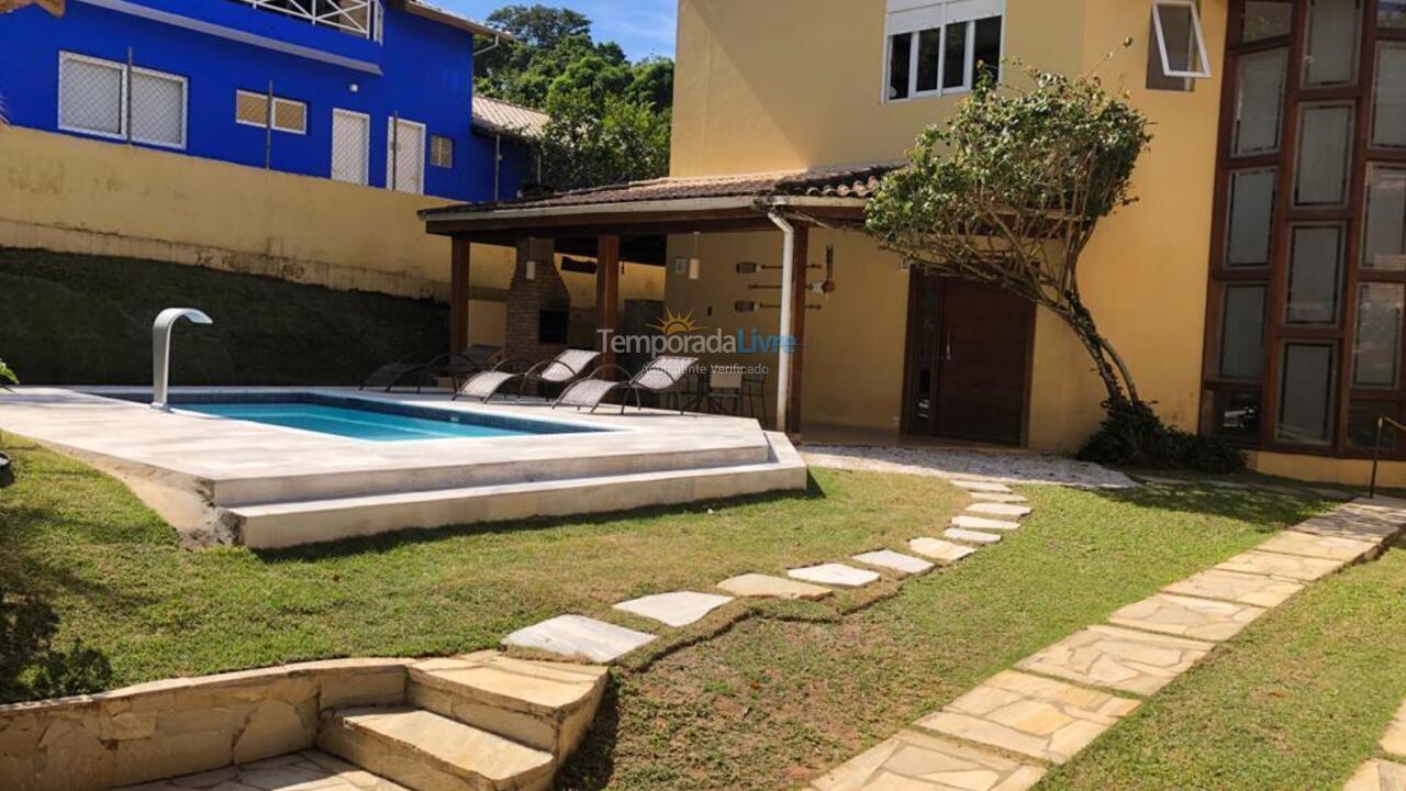 Casa para aluguel de temporada em São Sebastião (Maresias)