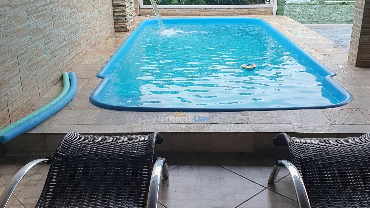 Casa para aluguel de temporada em Pontal do Paraná (Ipanema)