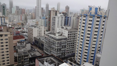 Apto 2 dormitórios centro Bc com Wifi