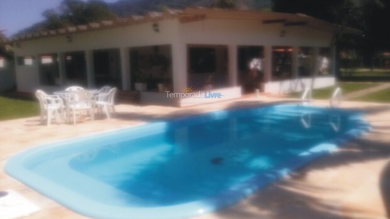 Casa para alquiler de vacaciones em Ubatuba (Enseada)