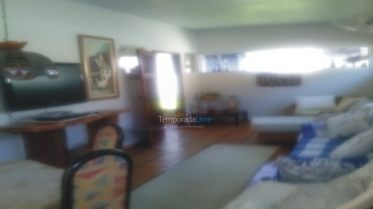 Casa para alquiler de vacaciones em Ubatuba (Enseada)