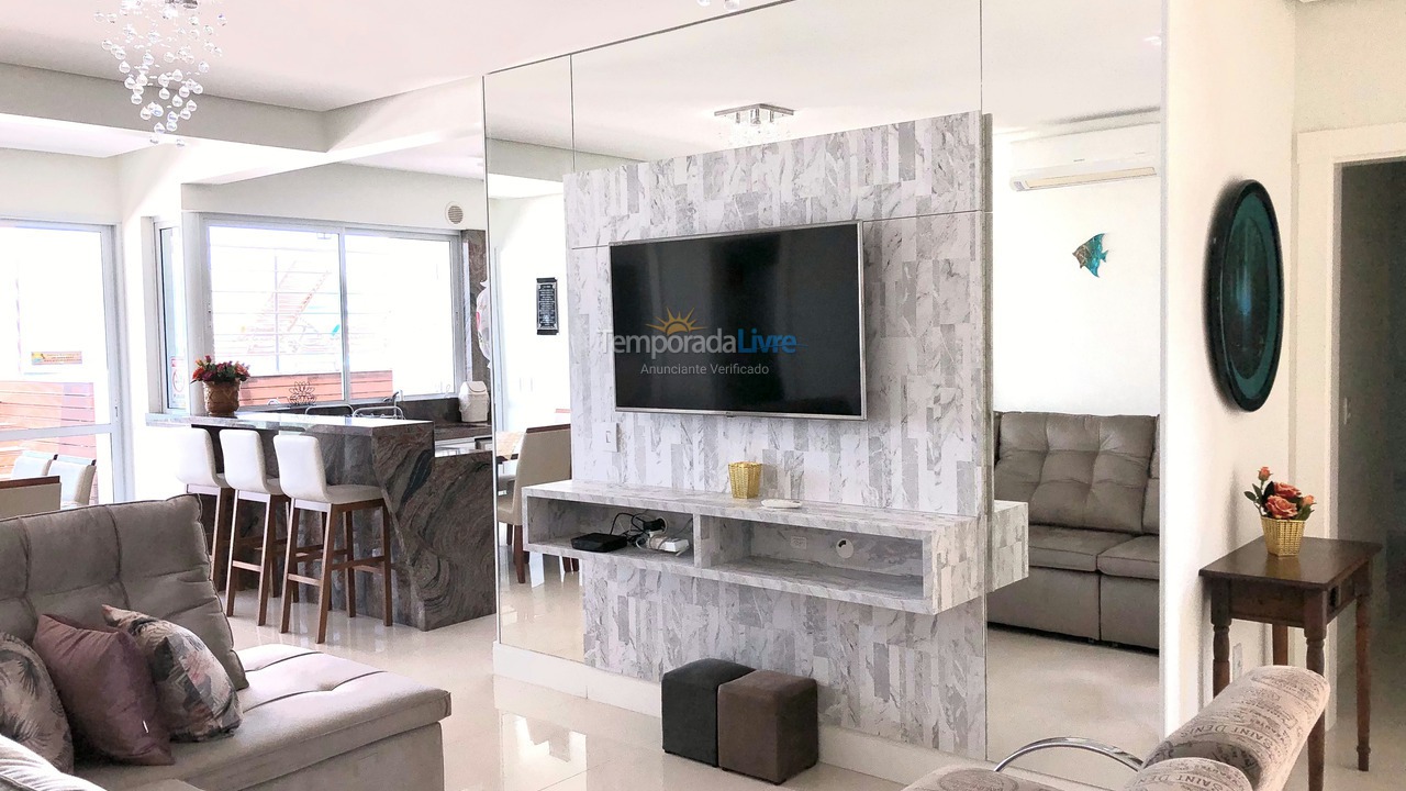 Apartamento para alquiler de vacaciones em Governador Celso Ramos (Praia de Palmas)