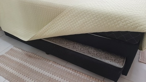 Cama box casal com cama auxiliar