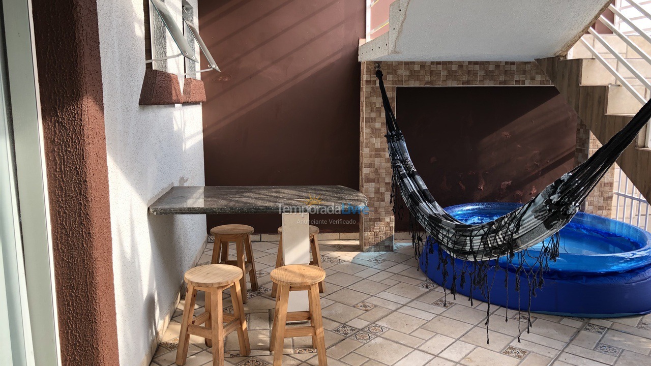 Apartamento para aluguel de temporada em Pontal do Paraná (Balneário Leblon)