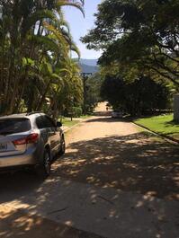 Condominium house with swimming pool CL058