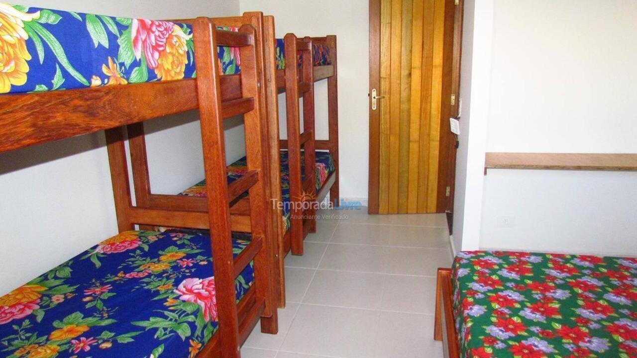 Apartamento para aluguel de temporada em Ubatuba (Praia Grande)