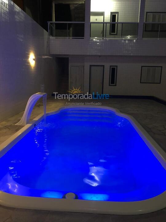 Apartamento para aluguel de temporada em Ubatuba (Praia Grande)