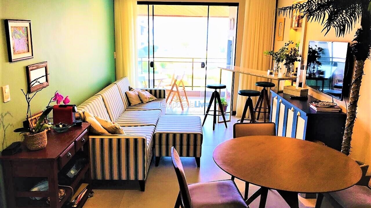 Apartamento para aluguel de temporada em Florianópolis (Praia Brava)