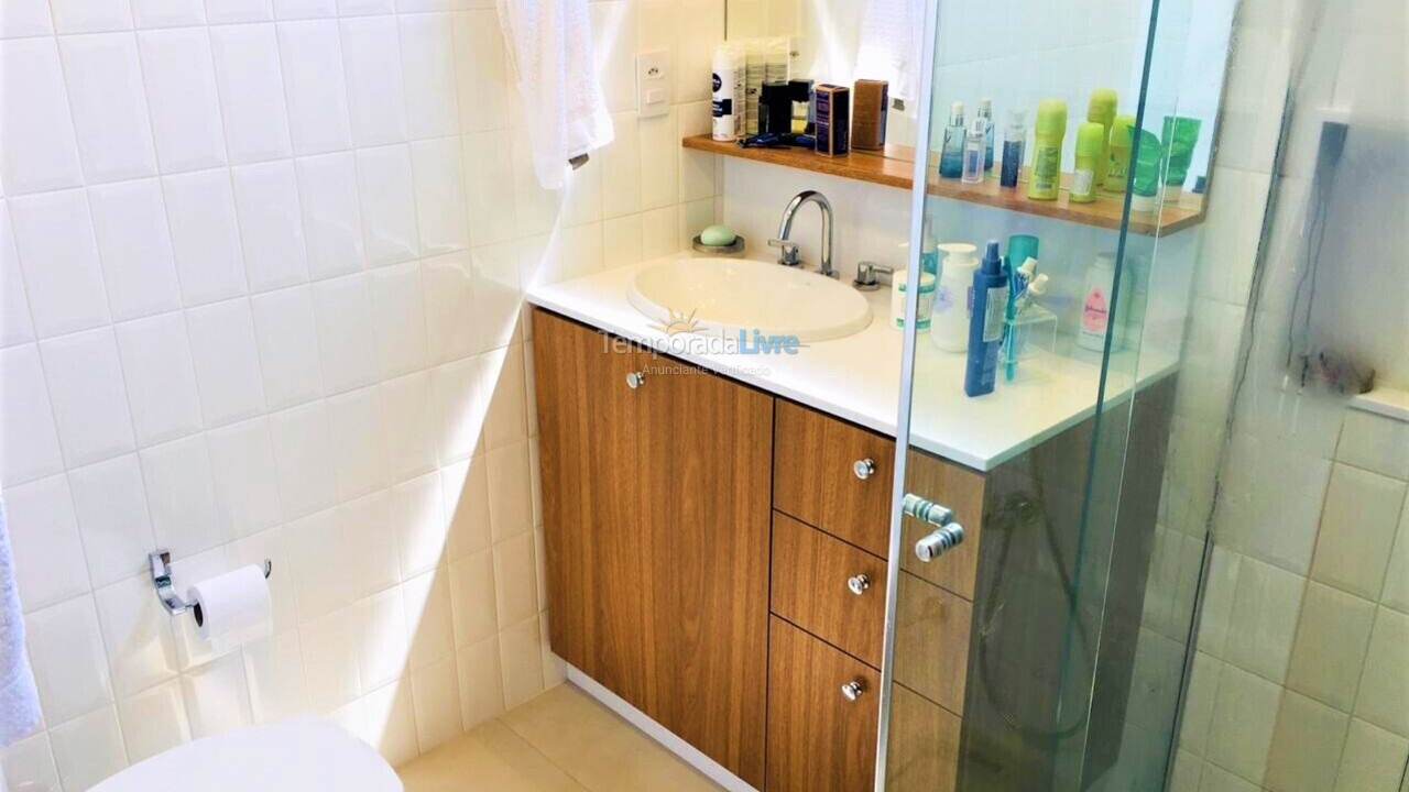 Apartamento para aluguel de temporada em Florianópolis (Praia Brava)