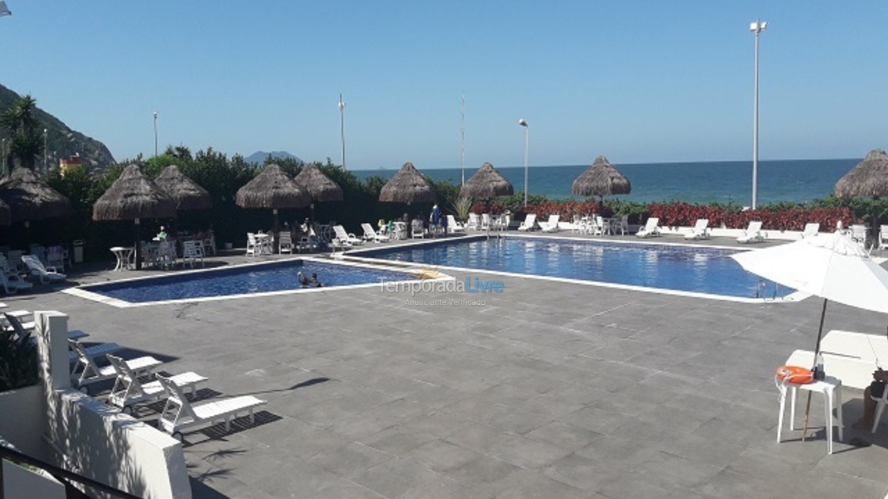 Apartamento para aluguel de temporada em Florianópolis (Praia Brava)