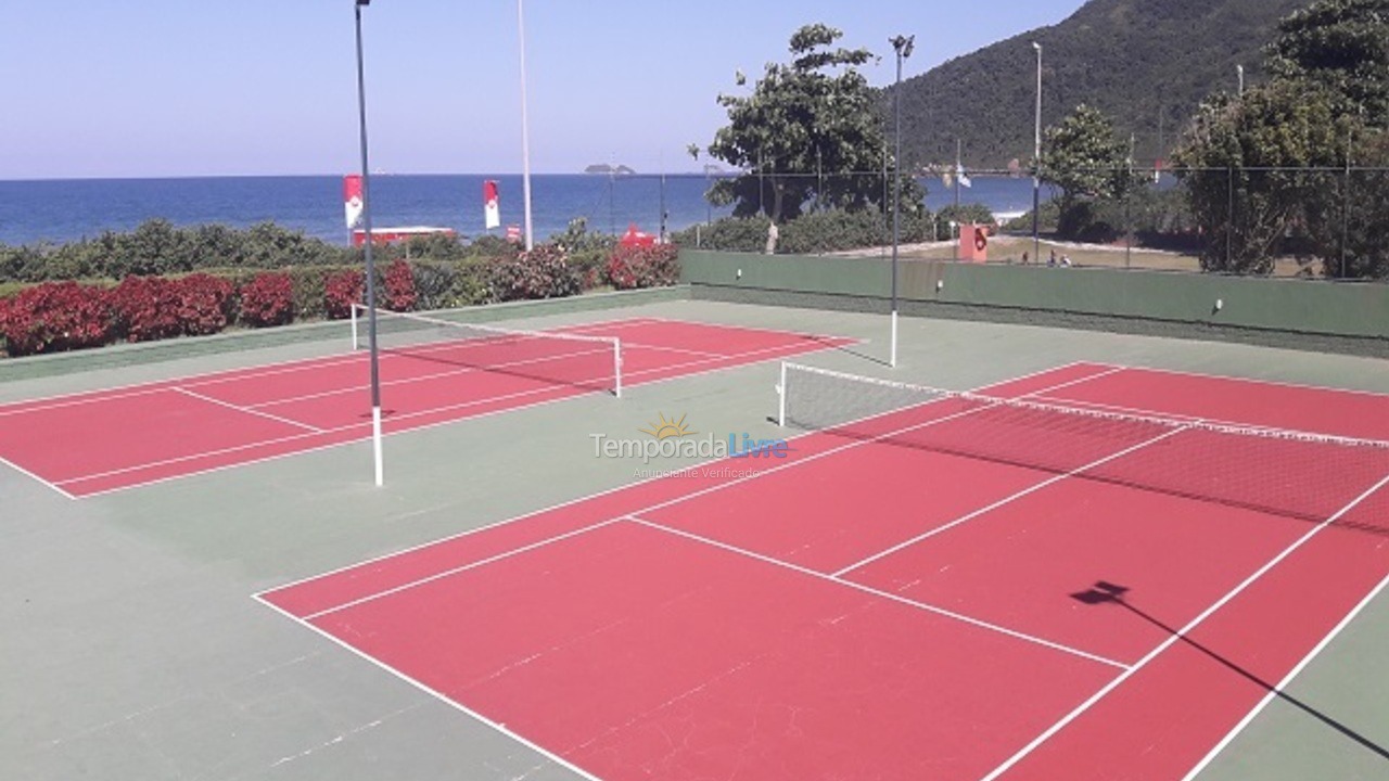 Apartamento para aluguel de temporada em Florianópolis (Praia Brava)