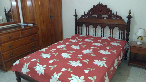 Quarto com suíte.