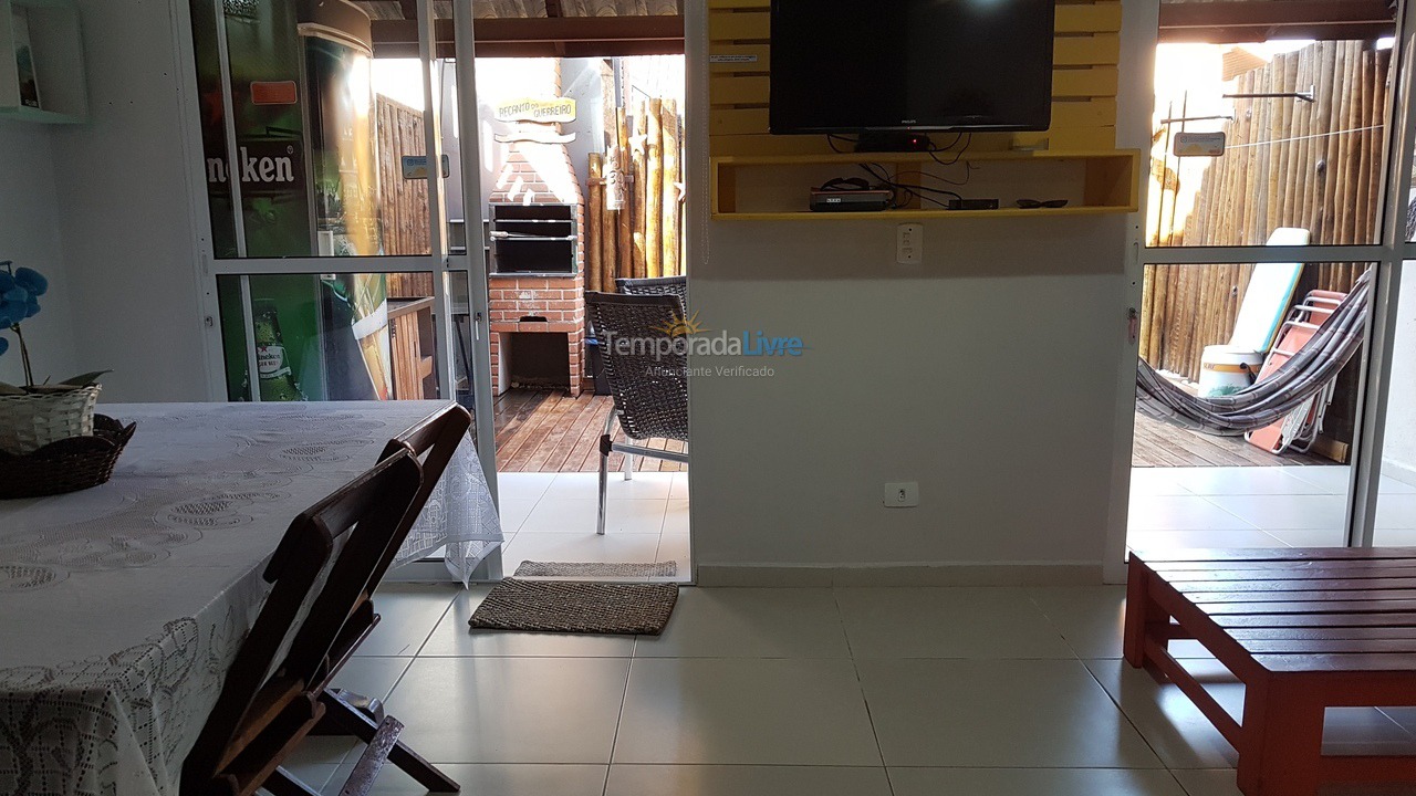 Casa para alquiler de vacaciones em Bertioga (Condominio Morada da Praia)