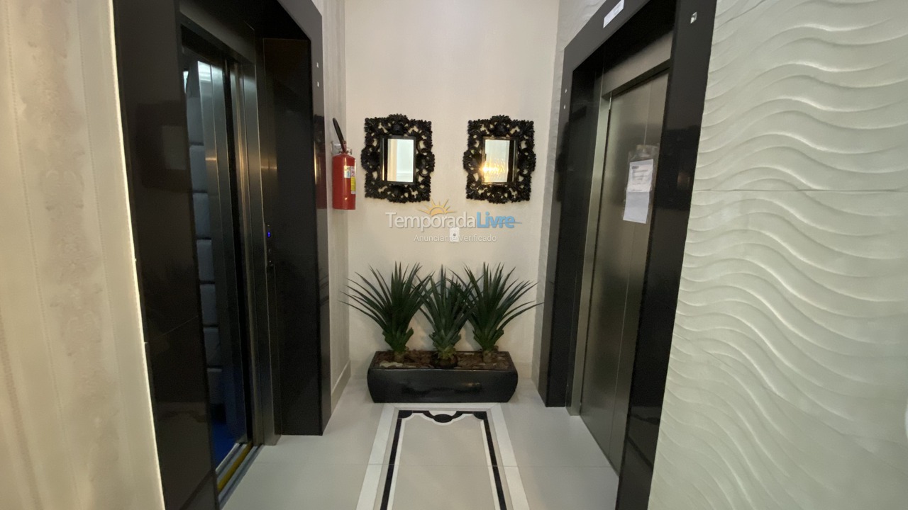 Apartment for vacation rental in Itapema (Meia Praia)