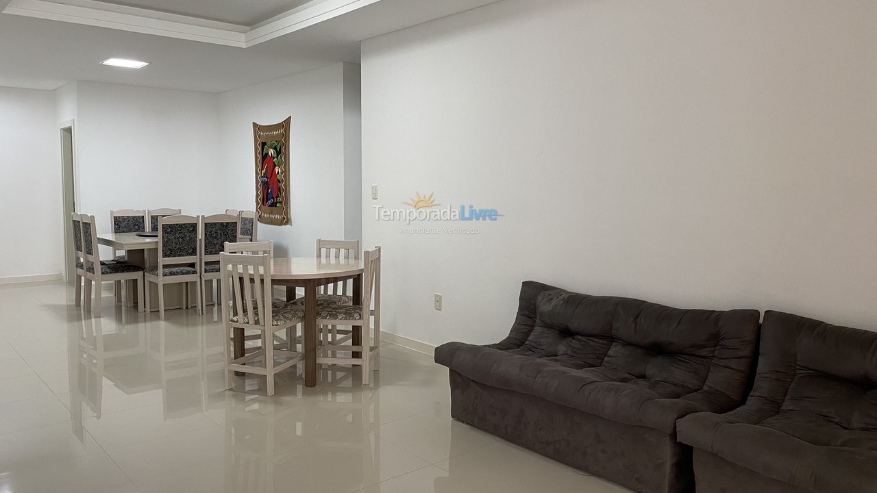 Apartment for vacation rental in Itapema (Meia Praia)