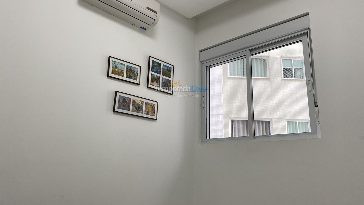 Apartment for vacation rental in Itapema (Meia Praia)