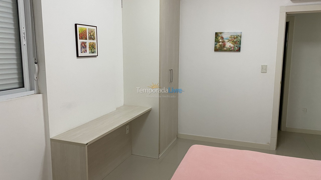 Apartment for vacation rental in Itapema (Meia Praia)